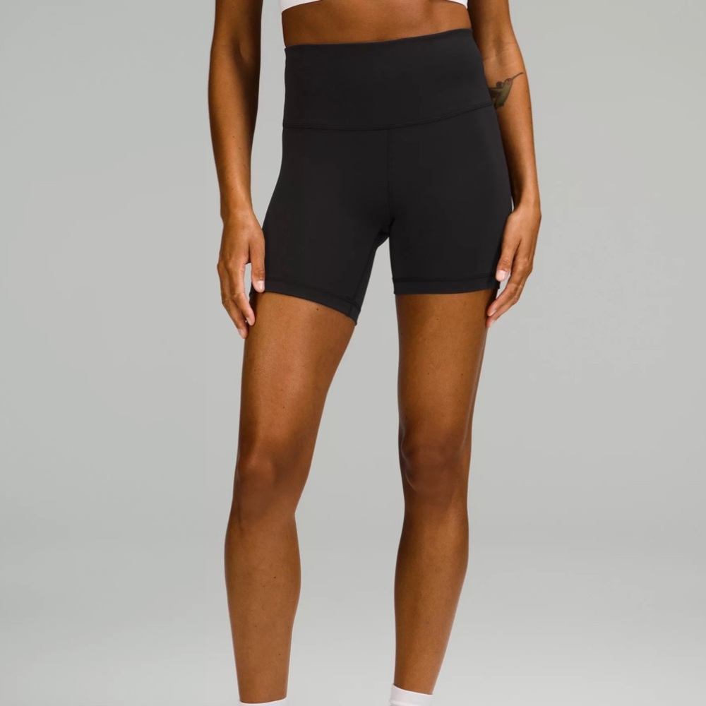 Lululemon Wunder train high rise legging shorts size 4